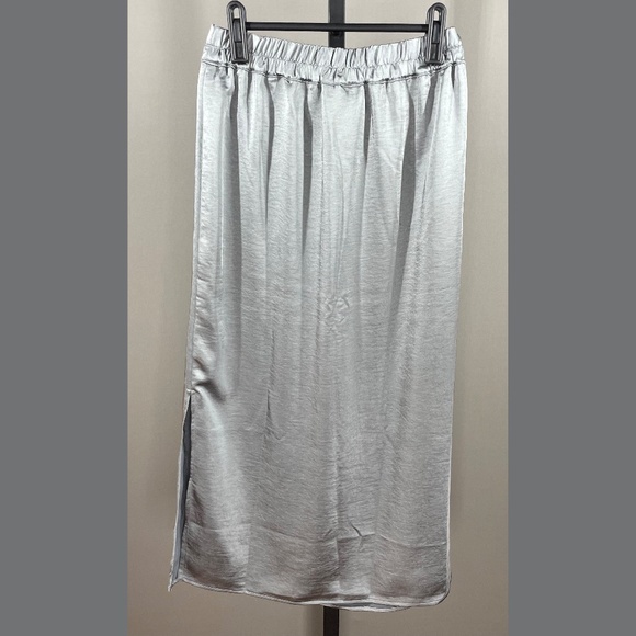 NEW Gap Skirt Womens Small gray satin pull on midi classic preppy holiday - Picture 7 of 9